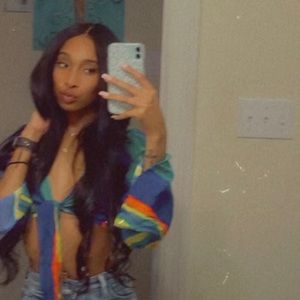 Meet your Posher, Naiya